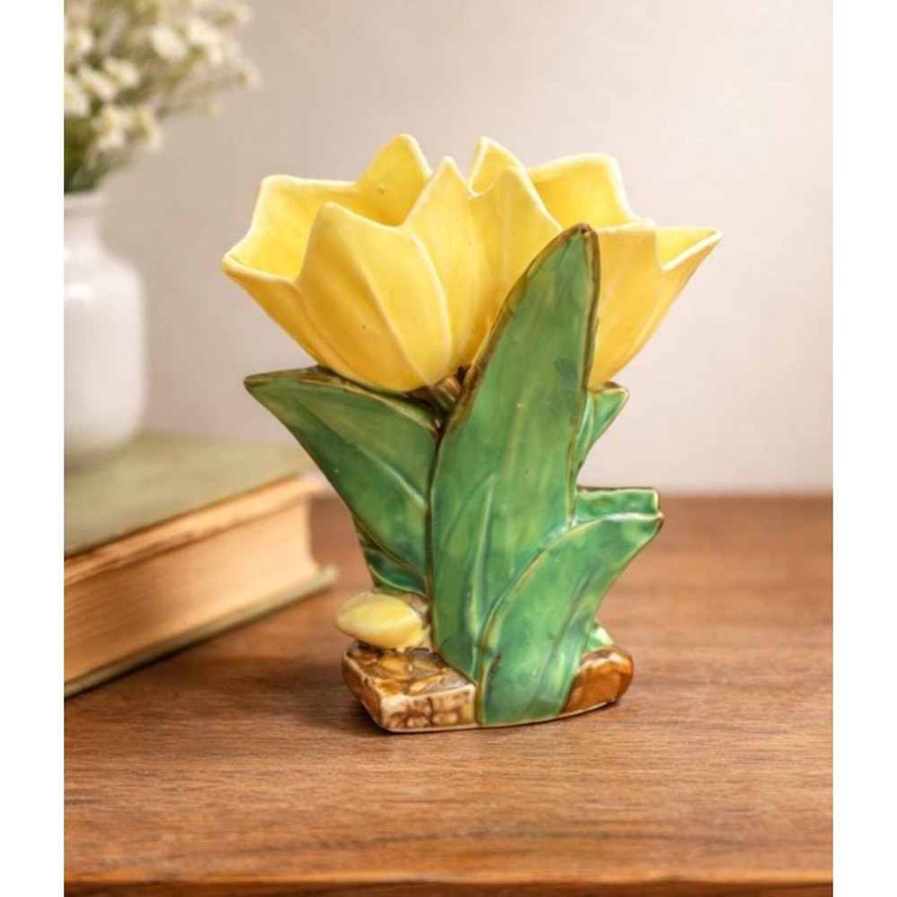 Vintage McCoy Pottery Double Tulip Vase Yellow Green Mid Century Modern 8x7